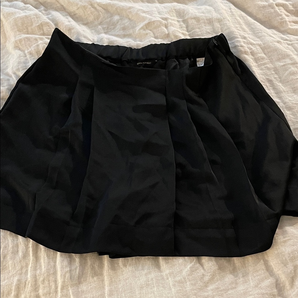 Chic Black Women's Skort